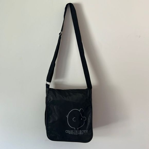 Peanuts Handbags - Charlie Brown crossbody bag